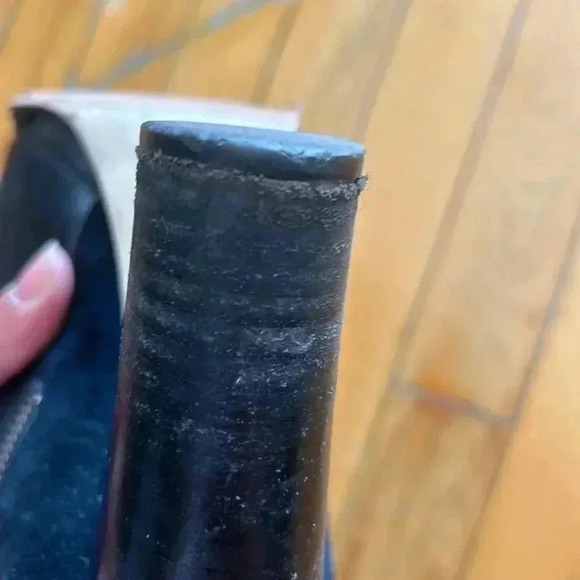 Mk  booties - Picture 12 of 12